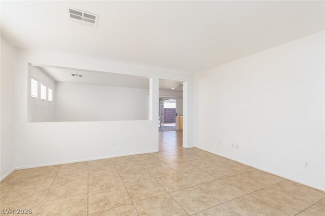 Building Photo - 10667 April Rose Ct