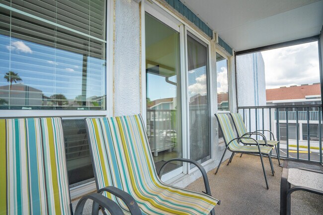 Building Photo - 230 Medallion Blvd