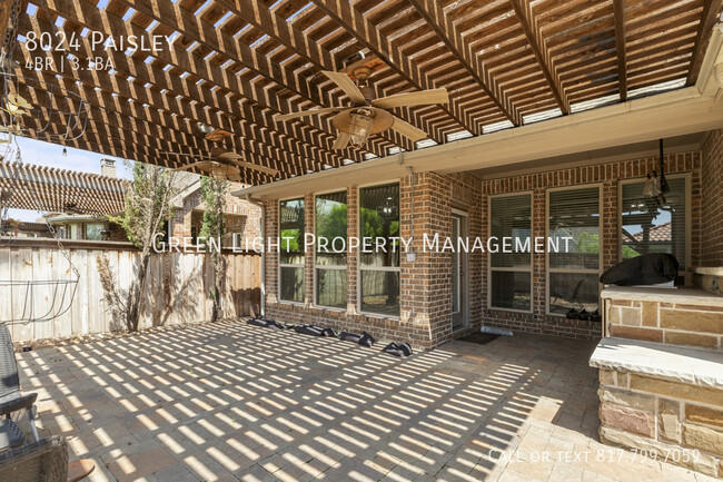 Building Photo - 8024 Paisley-