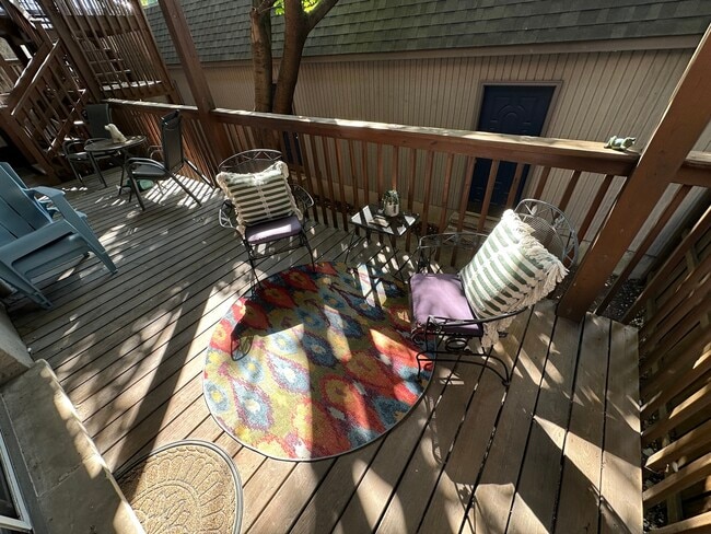 Building Photo - 957 W Montana St