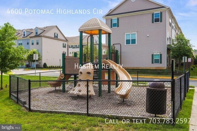 Building Photo - 4600 Potomac Highlands Cir