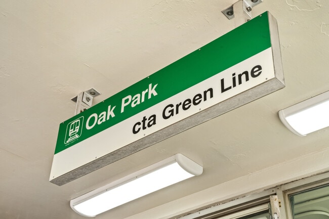 Building Photo - 212 N Oak Park Ave