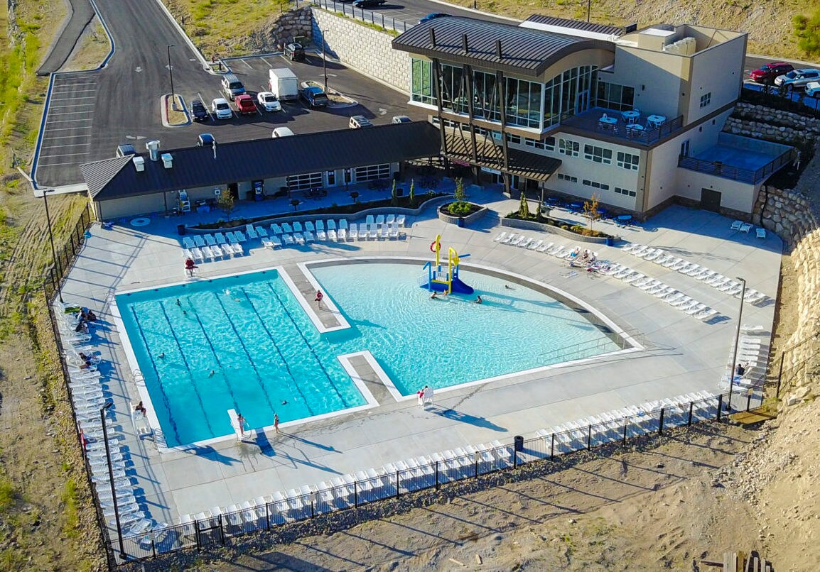 Community Pool and Gym - 951 W Shadow Brook Ln