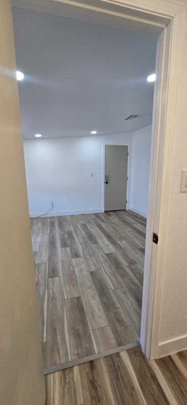 Building Photo - 1733 Ophir Dr