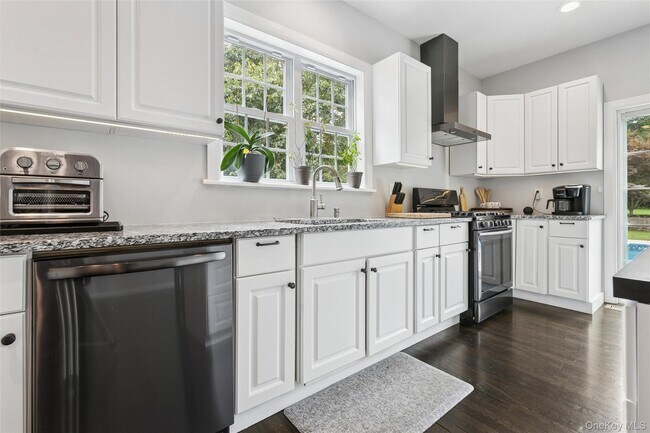 Building Photo - 138 North Rd