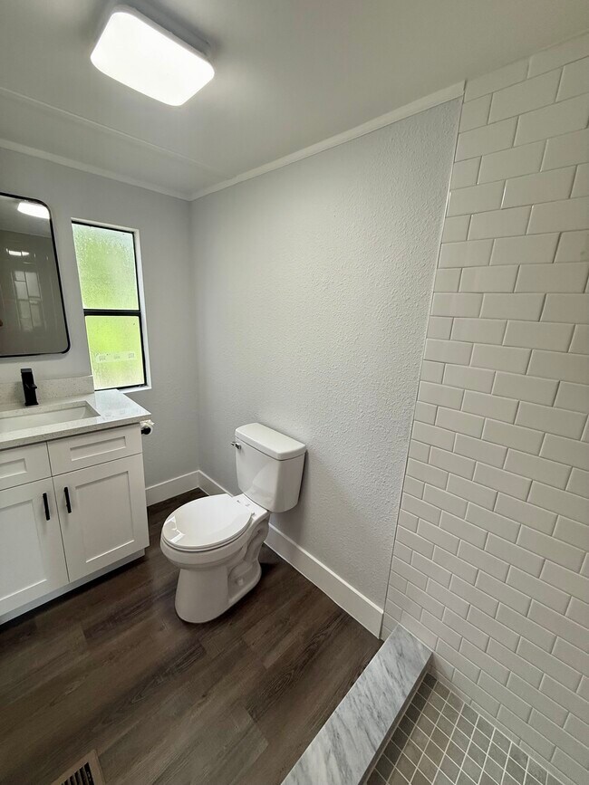Building Photo - 516 De Resine Carre St