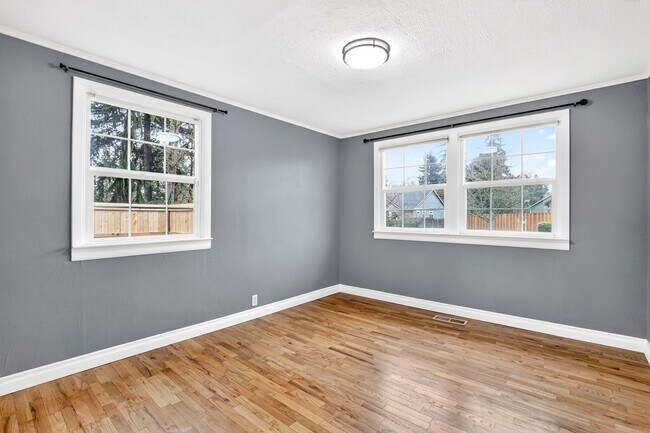 Building Photo - Gorgeous Ranch Style Home in the Heart of Vancouver Near Royal Oaks Golf Course!