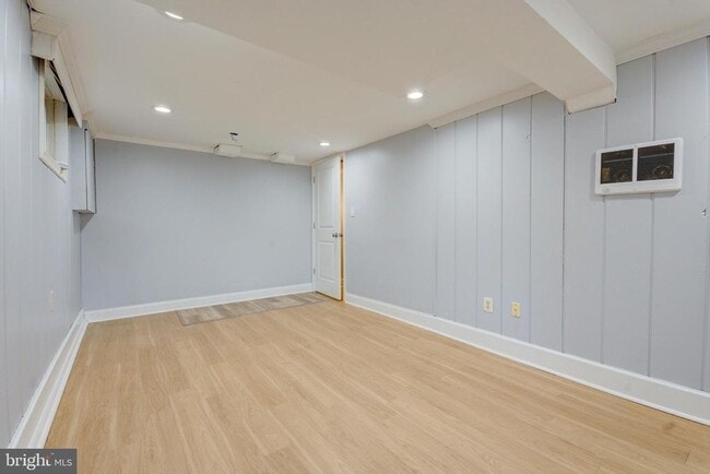 Building Photo - 6916 New Hampshire Ave