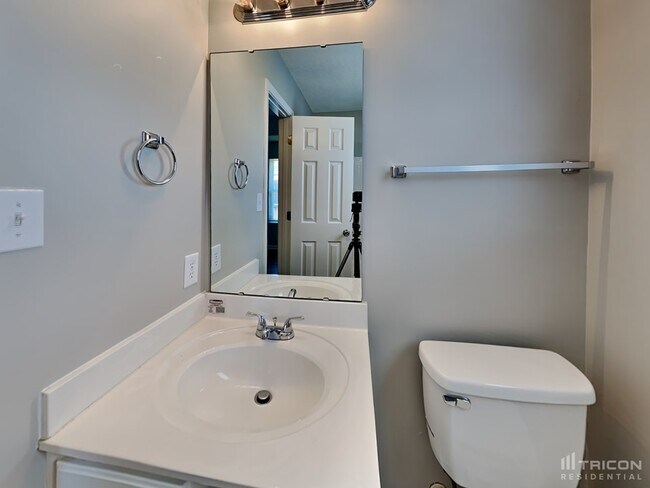 Building Photo - 9929 Austin Samuel Pl
