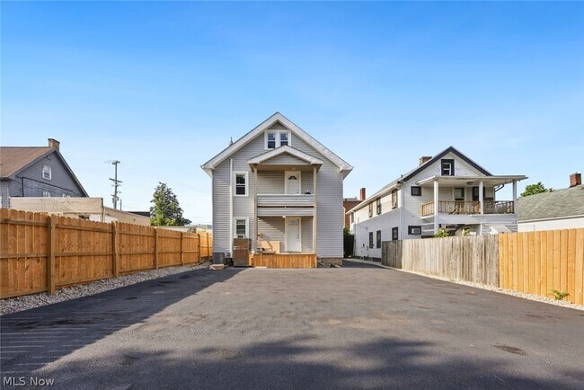 Building Photo - 3904 Ardmore Ave