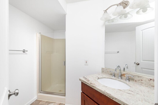 Building Photo - 50% Off First Month's Rent for March Move In! Beautiful 4 Bedroom 3 Bath Issaquah Home on Large P...