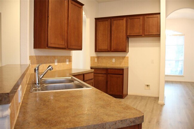 Building Photo - 7301 Stonelick Ct