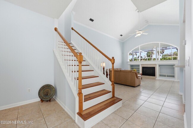 Building Photo - 821 Bonaire Cir