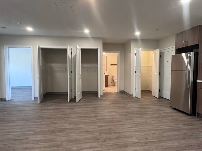 Building Photo - 356 Cummins Hwy