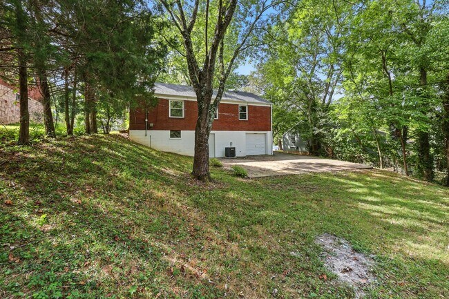 Building Photo - 3 Bedroom Pet Friendly Home For Rent Near ...