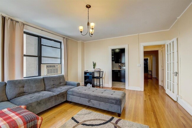 Building Photo - 2600 John F. Kennedy Blvd