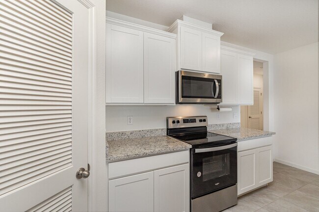 Building Photo - 6714 Topaz Dr