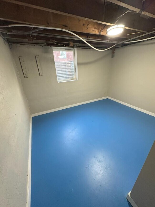 Building Photo - 1623 Harold Dr