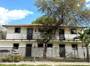 Building Photo - 1278 SW 2nd St