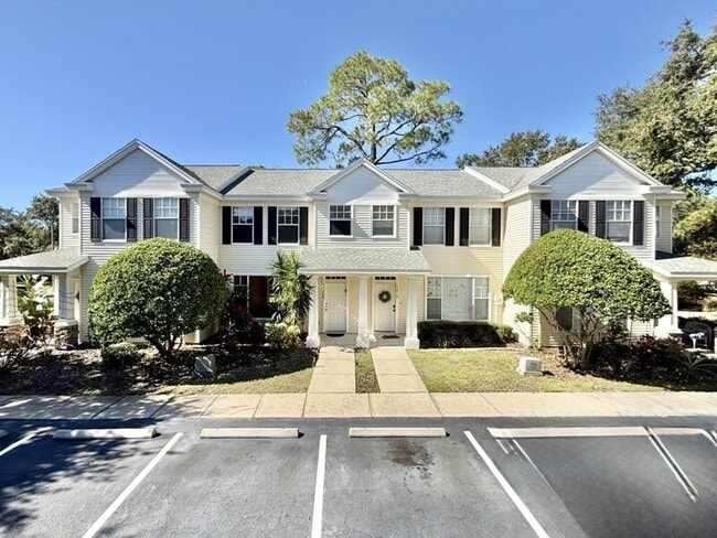 Building Photo - 13706 Forest Lake Dr