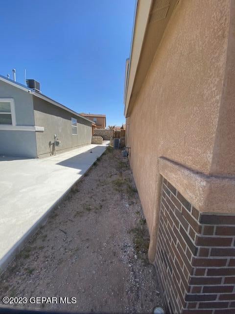 Building Photo - 14224 Gil Reyes Dr