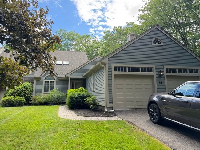 Building Photo - 67 Peninsula Dr