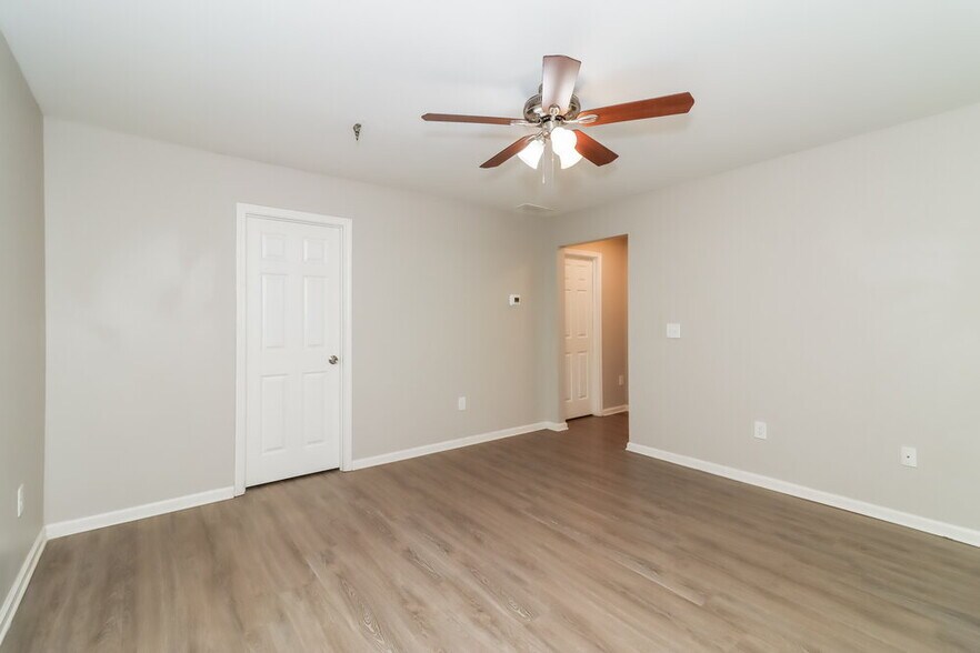 Building Photo - 72 Hamilton Blvd NW