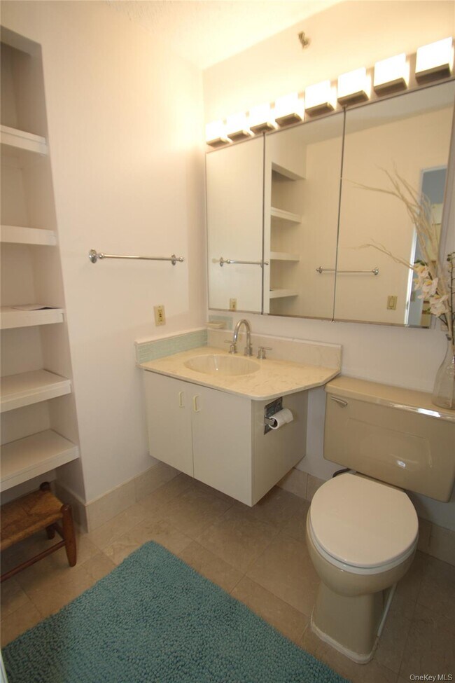 Building Photo - 14 Nosband Ave