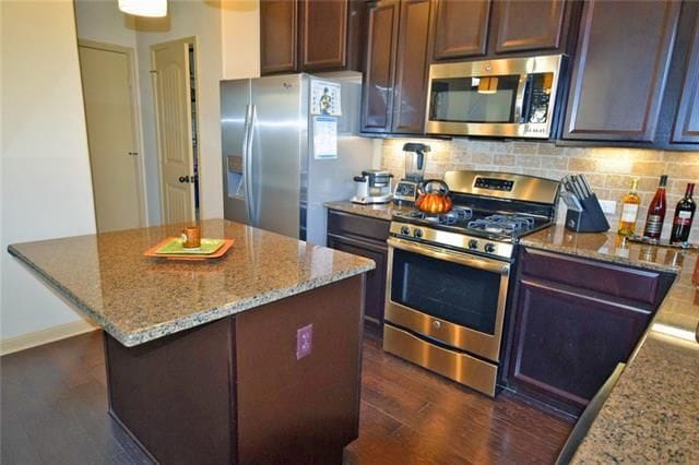Building Photo - 10504 Branden Ct
