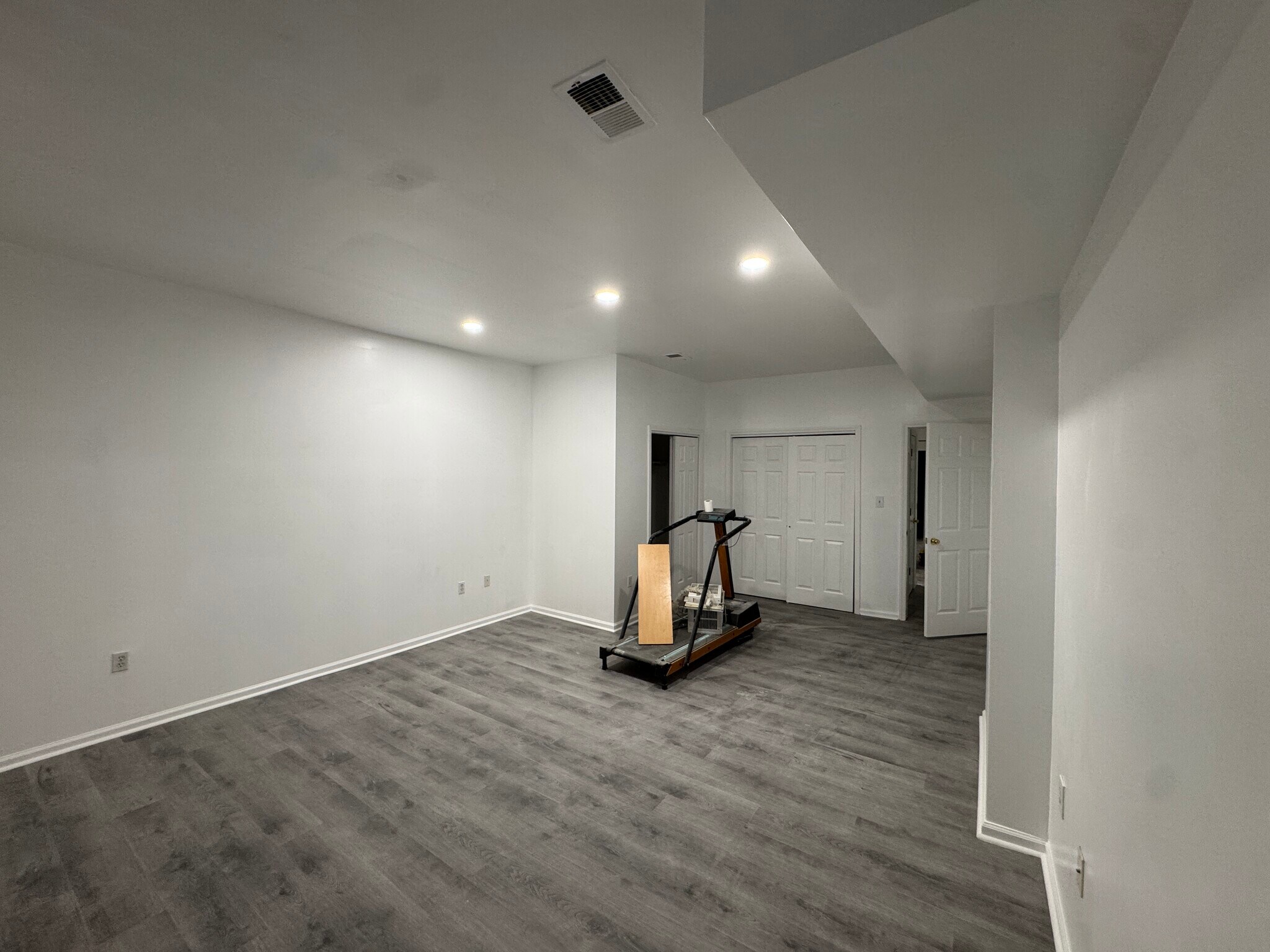 Master bedroom - 48 1/2 3rd St