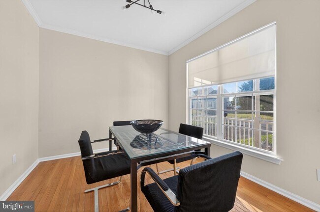 Building Photo - 33 Lindley Dr