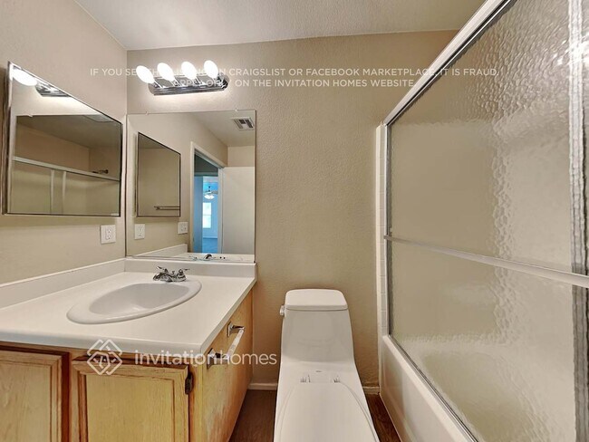 Building Photo - 4920 Whistling Acres Ave