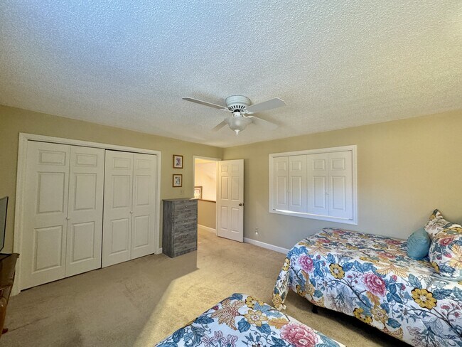 Building Photo - 308 Chota View Pl