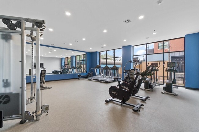 Building Photo - 250 Ave E