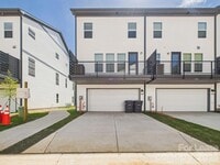 Building Photo - 1623 Blanche St