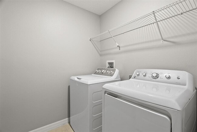 Building Photo - 10387 Lavender Aster Trl