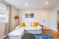 Building Photo - 33 Adams St