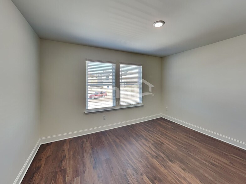 Building Photo - 3751 Blackshear Pl