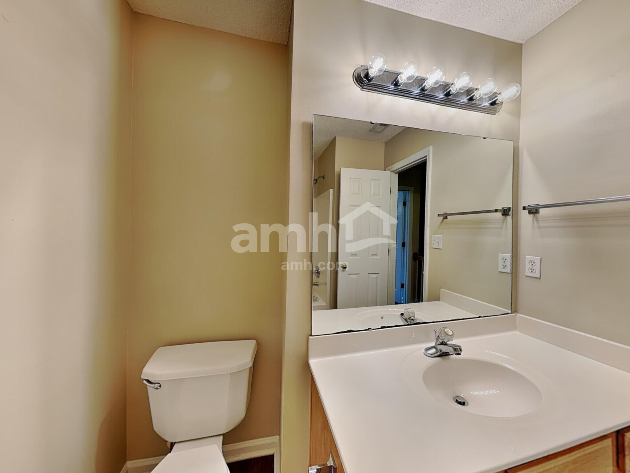 Building Photo - 5409 Tanglewood Pine Ln