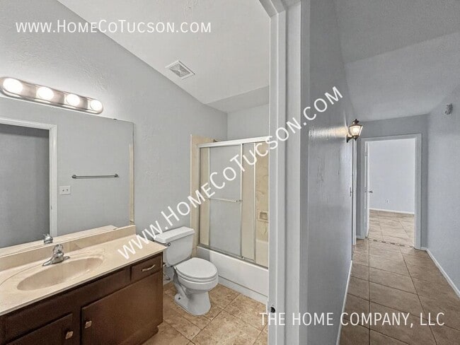 Building Photo - 12690 N Bandanna Way