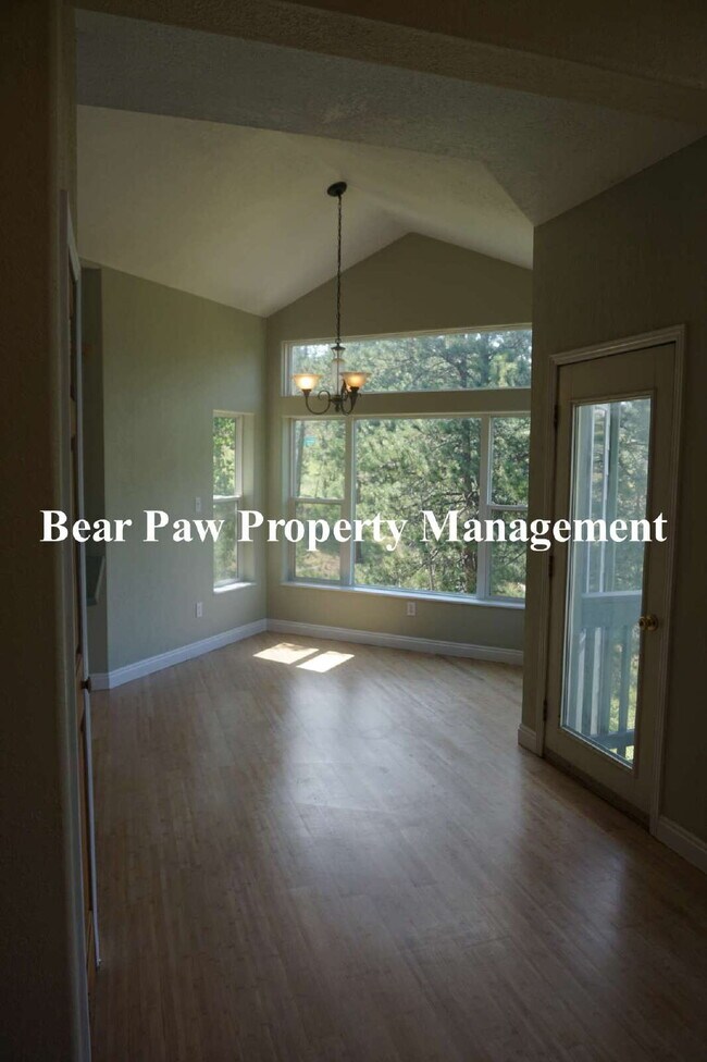 Building Photo - Great Mountain Home near Morrison!!