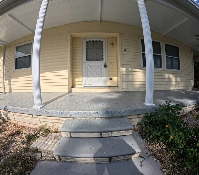 Building Photo - 15 NE 63rd Ct