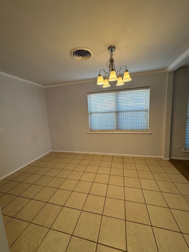 Building Photo - 5220 Jean Ave