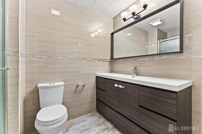 Building Photo - 14 Mayling Ct