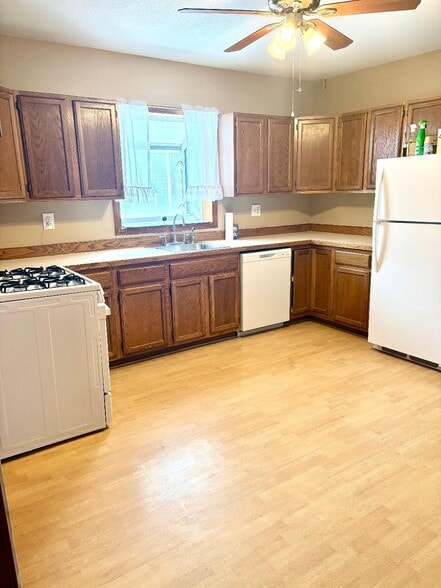 Building Photo - 74 Vernon St