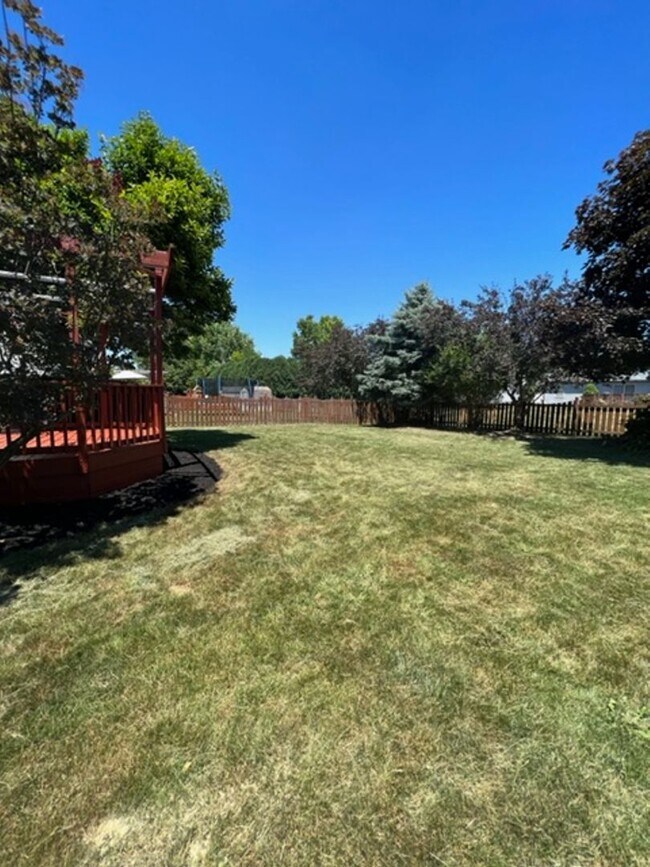 Building Photo - Charming 4 Bedroom 2.5 Bathroom Home in Hi...