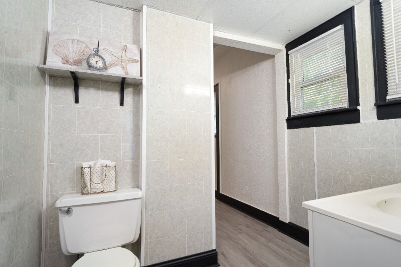 Building Photo - 316 Market Dr