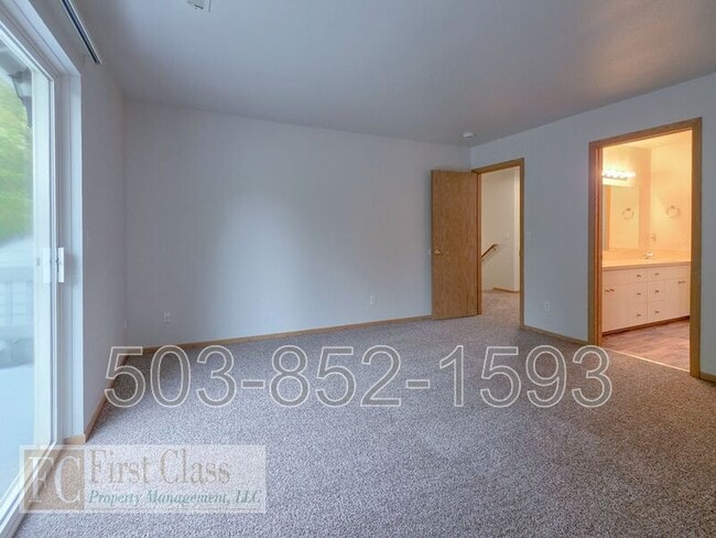 Building Photo - 20693 SW Lavender Ave