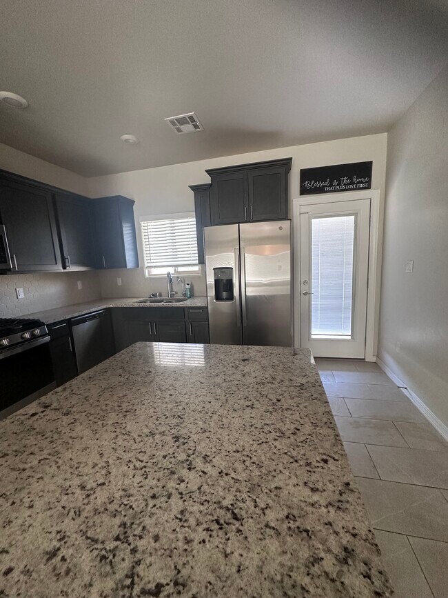 Building Photo - 6954 Santa Marta St