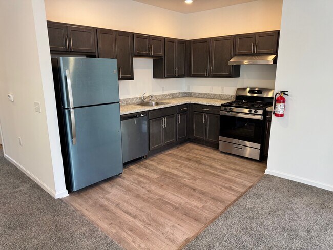 Building Photo - 1308 John Vanzandt Dr